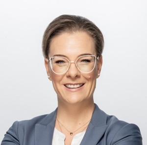 Frau Anja Braun 